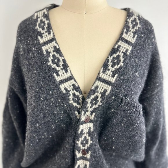 Vintage SISLEY Italy Gray Wool Grunge Boyfriend Cardigan Sweater - Picture 4 of 10